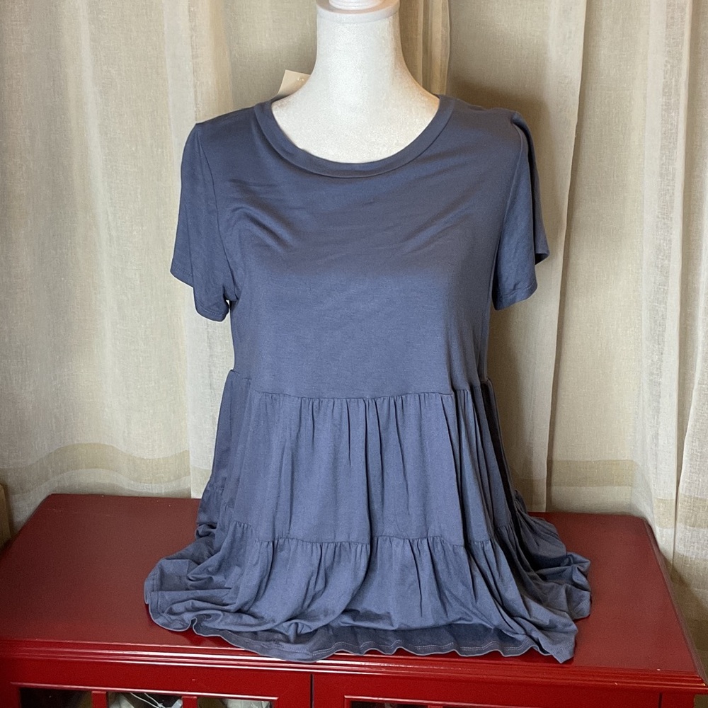 Chic Tiered Short Sleeve Top